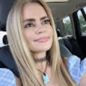 Meet your Posher, Ivy